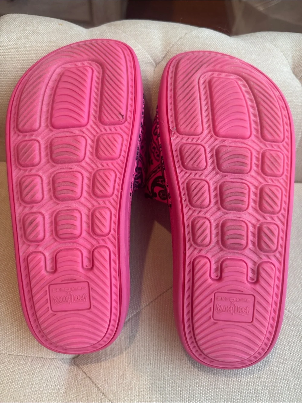 Skechers by Snoop Dogg Pink Bandana Slide Sandals